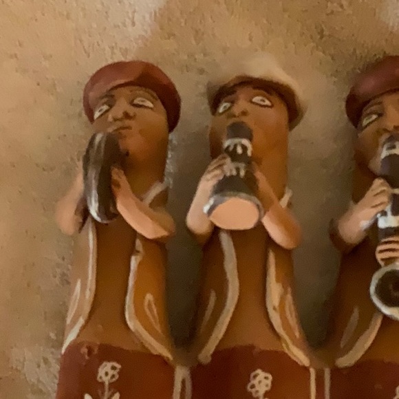 Vintage Peruvian folk art  terra-cotta Clay band of musicians figurine - Picture 3 of 8